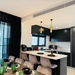 Makenzie View Penthouse Lejlighed *