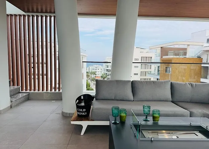 Makenzie View Penthouse Apartment Larnaca